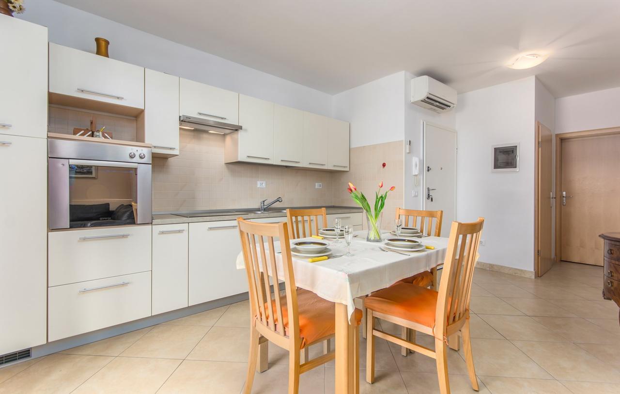 Apartment Riva Poreč Buitenkant foto