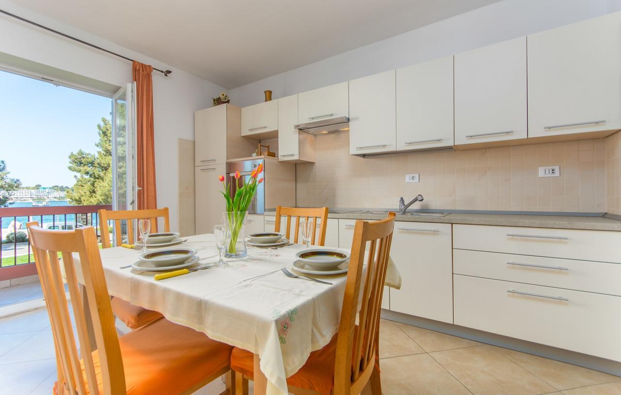 Apartment Riva Poreč Buitenkant foto