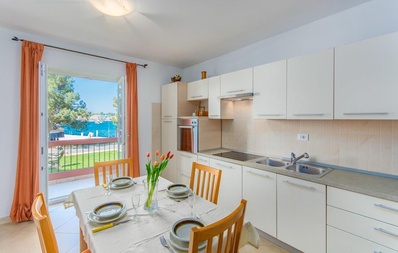 Apartment Riva Poreč Buitenkant foto